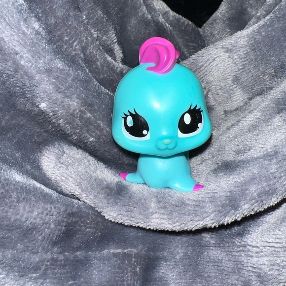Littlest Pet Shop Toys Littlest Pet Shop Target Exclusive Teal Purple Seal Bird Poshmark